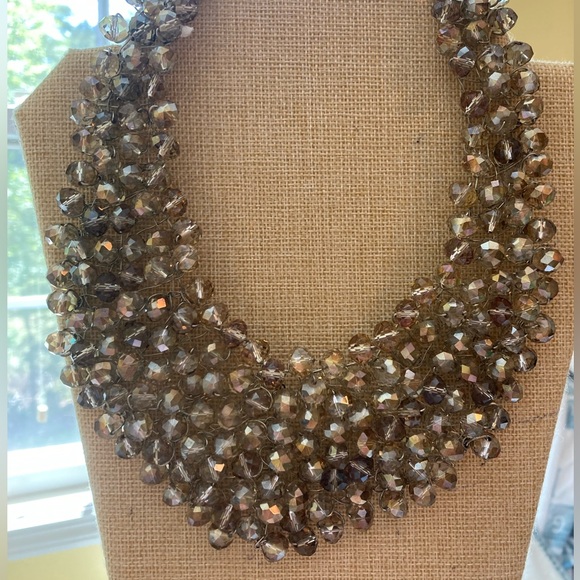 Aldo Arvan Crystals Mesh Cluster Bib Statement Necklace - Picture 3 of 12